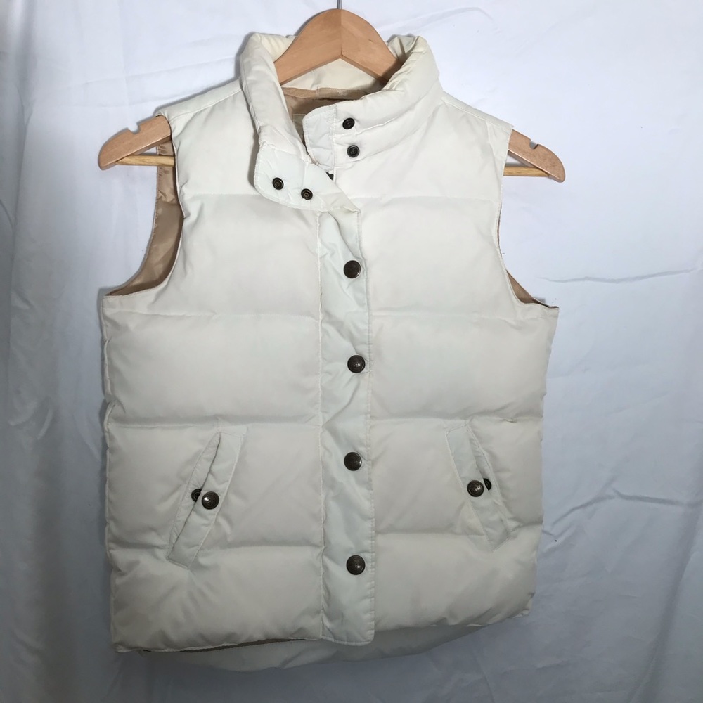 Gap Girls puffer vest winter white size medium